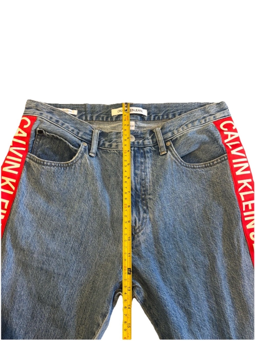 Women’s Vintage RARE Y2K Calvin Klein Denim with Red Tape Logo. Size 32x32. - Picture 4 of 10